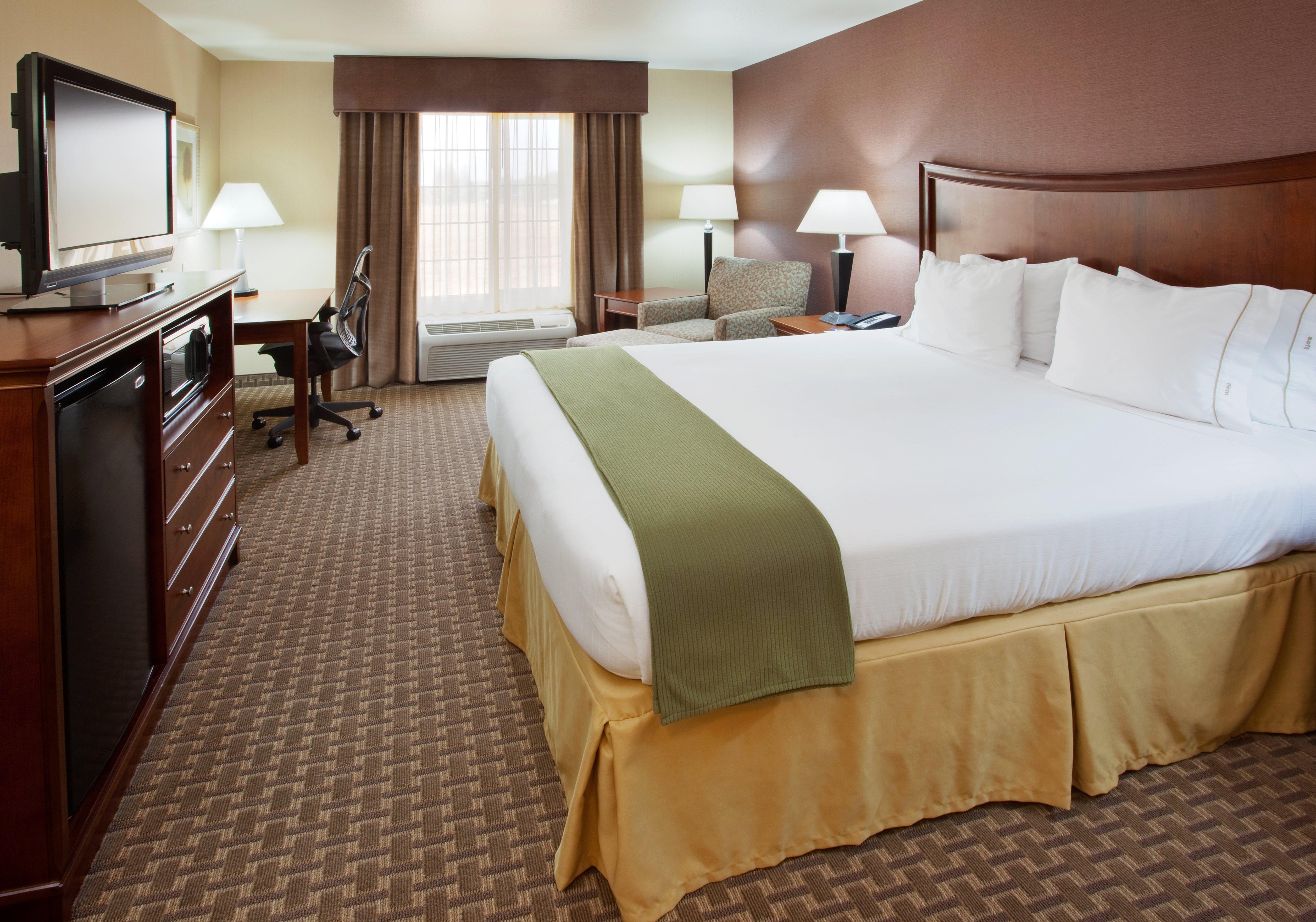 Holiday Express & By Ihg 3*