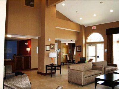 Holiday Express & By Ihg Willows